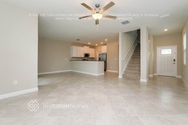 Building Photo - 2894 Coach Manors Way