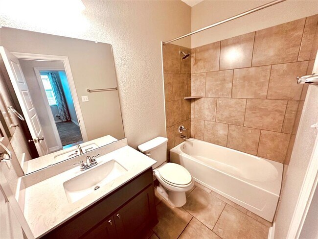 Building Photo - 18102 Pomelo Ln