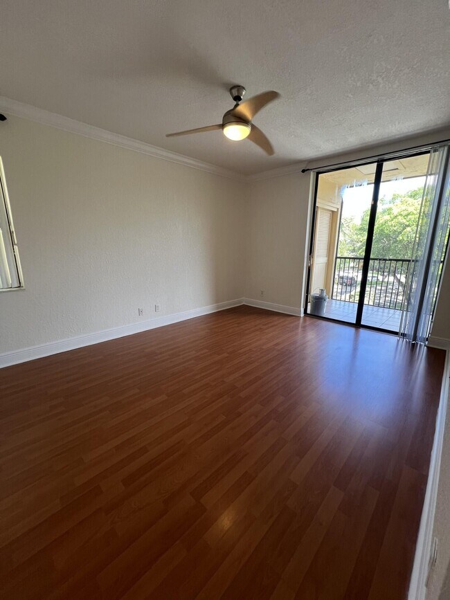 Building Photo - 3857 Coral Tree Cir