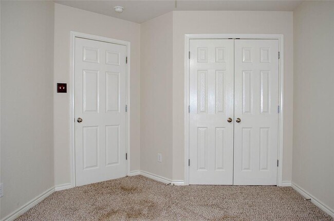 Building Photo - 120 Fred Couples Dr