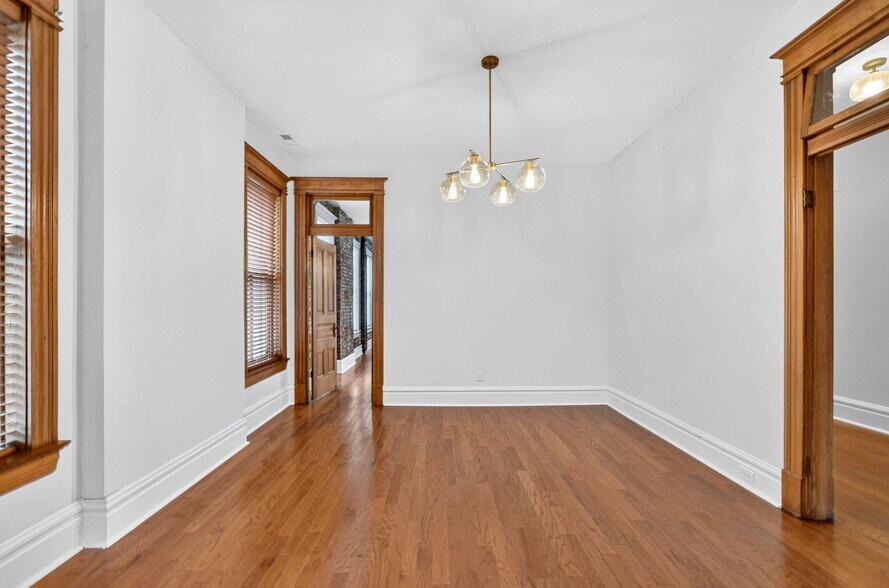 Formal dining - 2722 Armand Pl