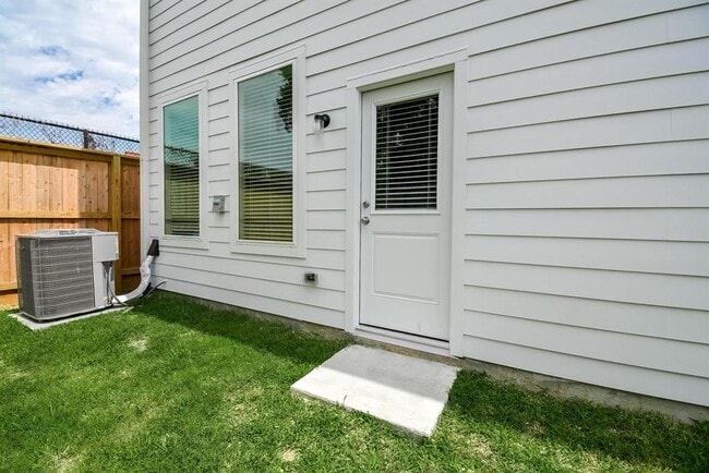 Building Photo - 3632 Griggs Rd