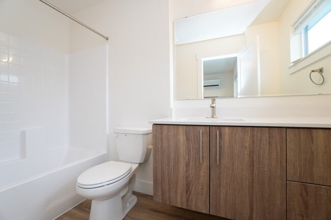 Building Photo - 4618 N Iota Ln