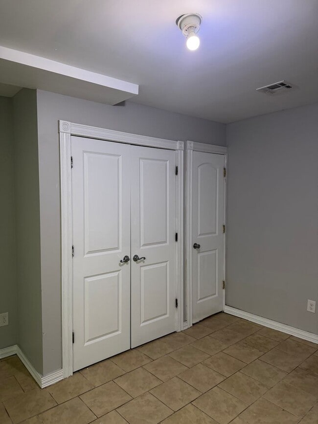 Building Photo - 411 Bergen Ave