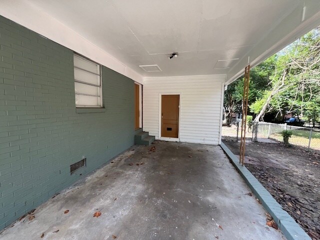 Building Photo - 5541 Dale Dr