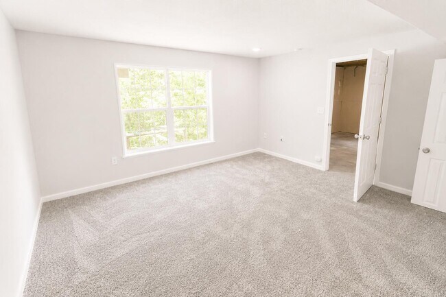 Building Photo - 5318 Godas Cir