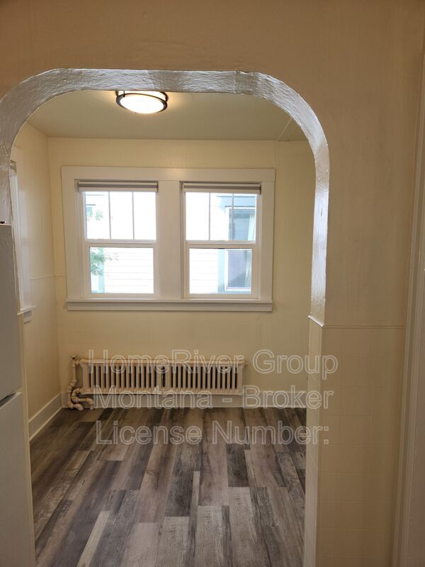 Building Photo - 334 W Alder St