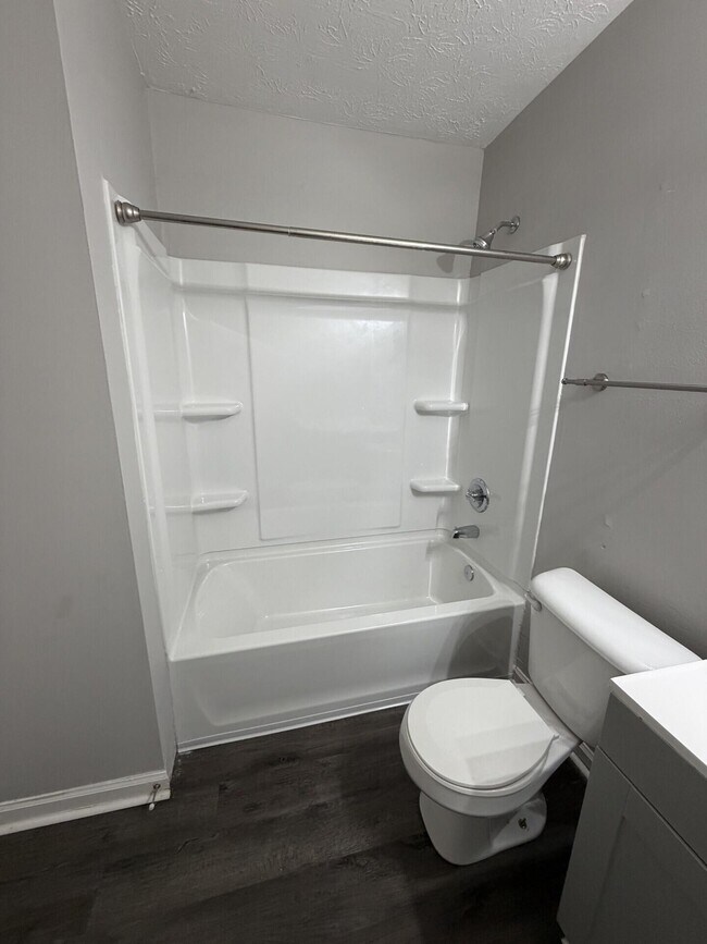 Building Photo - 3200 Baird Ct