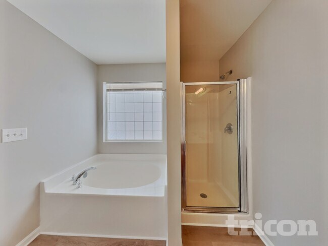 Building Photo - 413 Stoney Run Dr