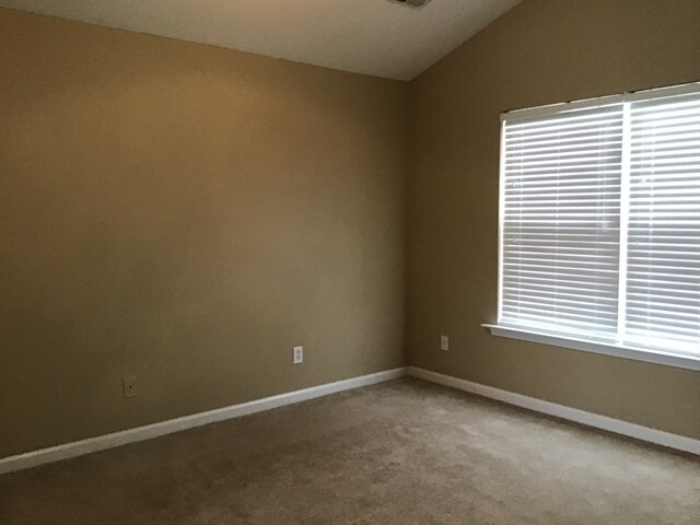 Building Photo - 107 Sentinel Ct