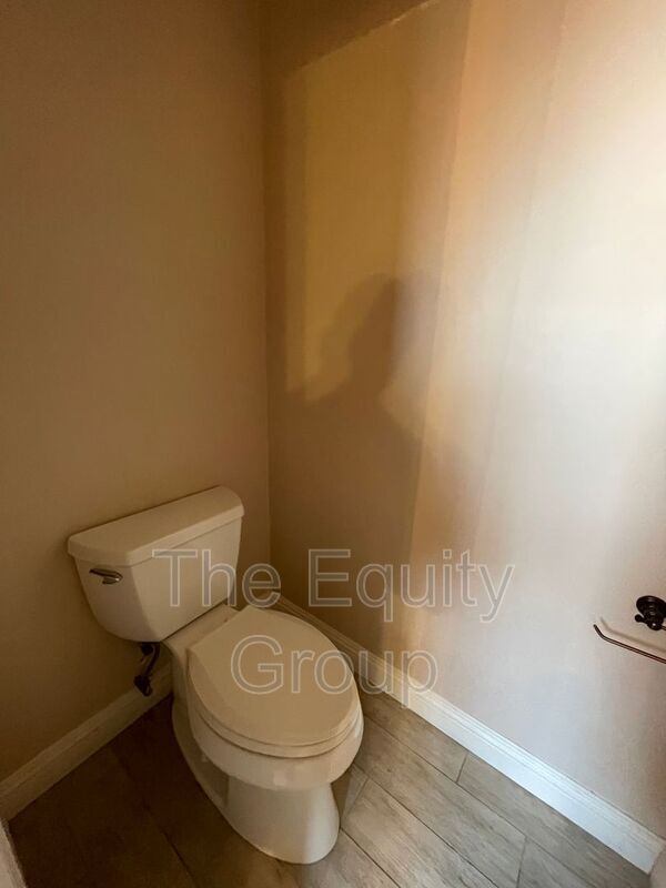Building Photo - 24683 Rd 212