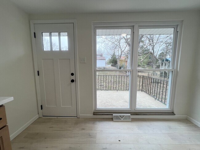 Building Photo - 1120 Gilbert Ave