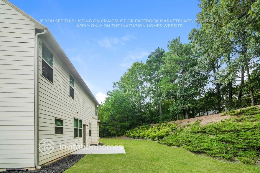 Building Photo - 4480 Lippencott Ln