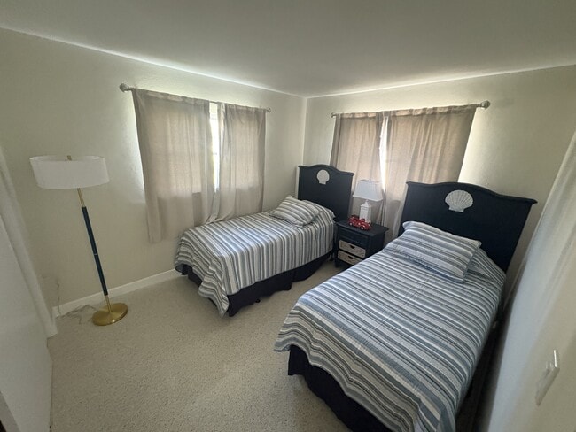 Building Photo - 108 Charles Dr