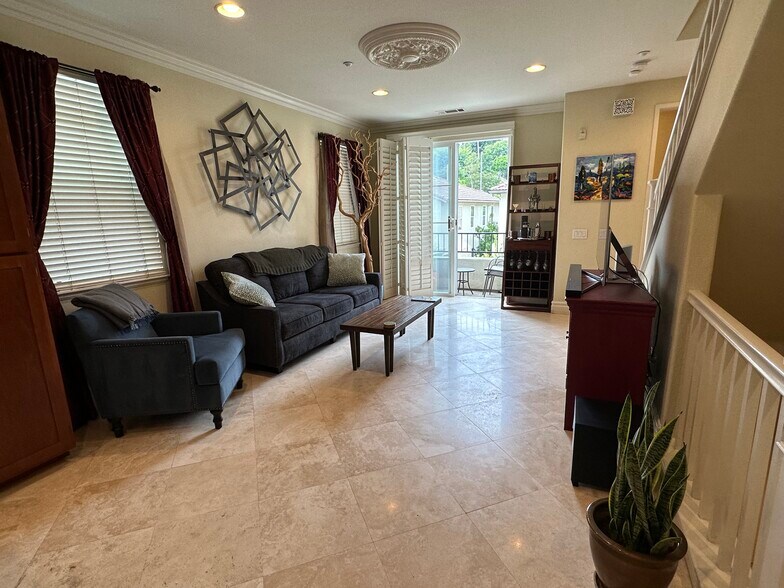 Building Photo - 1149 Terracina Ln