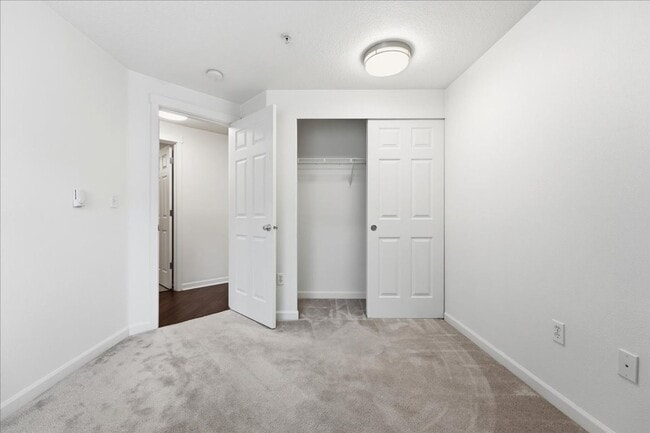 Building Photo - 760 NW 185th Ave