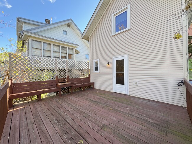 Building Photo - 579 W 16th St