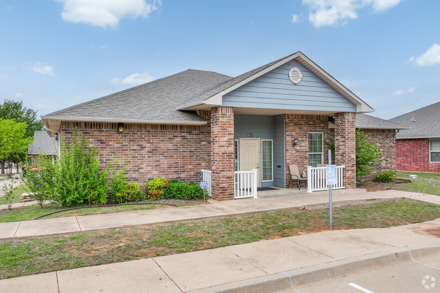 Leasing Office - Red Cedar Village