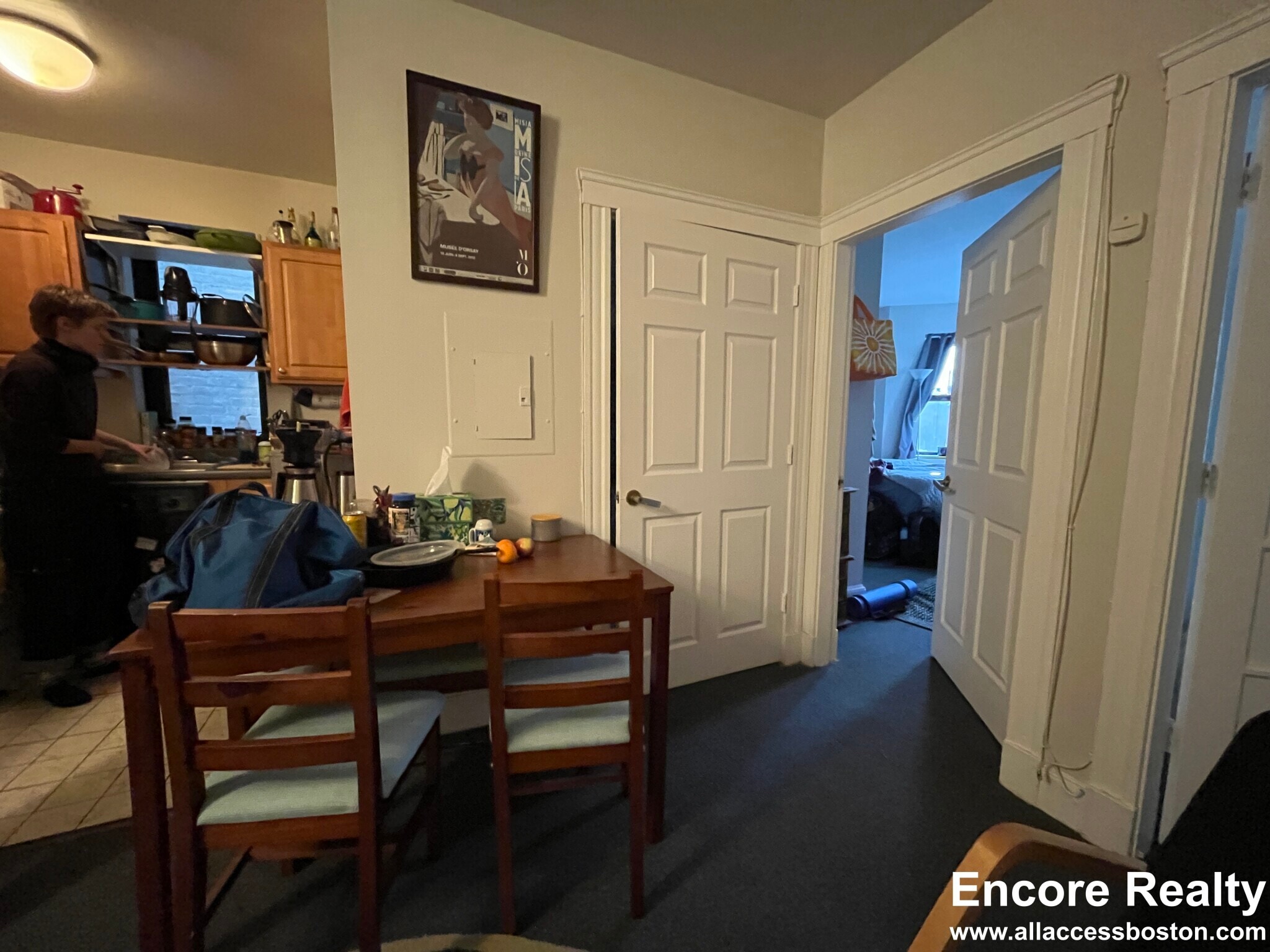 Building Photo - 16 Aberdeen St