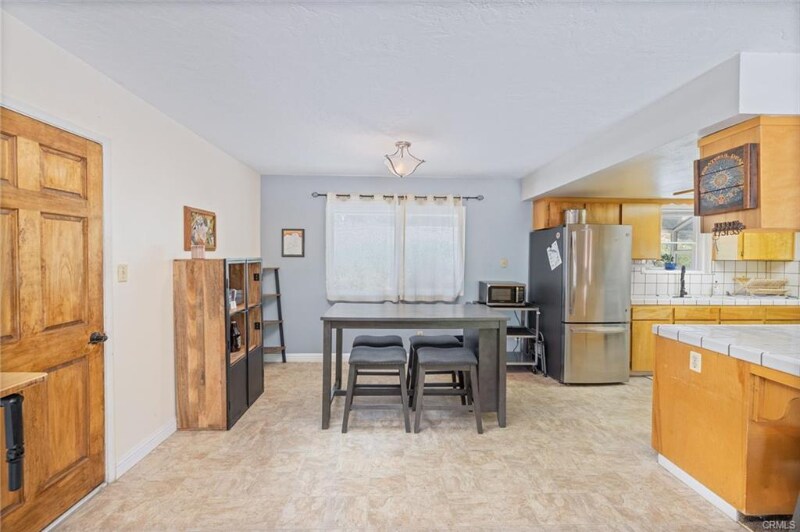 Building Photo - 48220 White Oak Dr