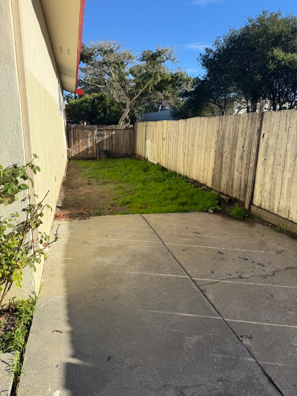 Building Photo - 2030 Kinsley St