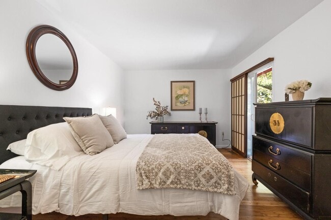 Building Photo - 530 Rockaway Beach Ave