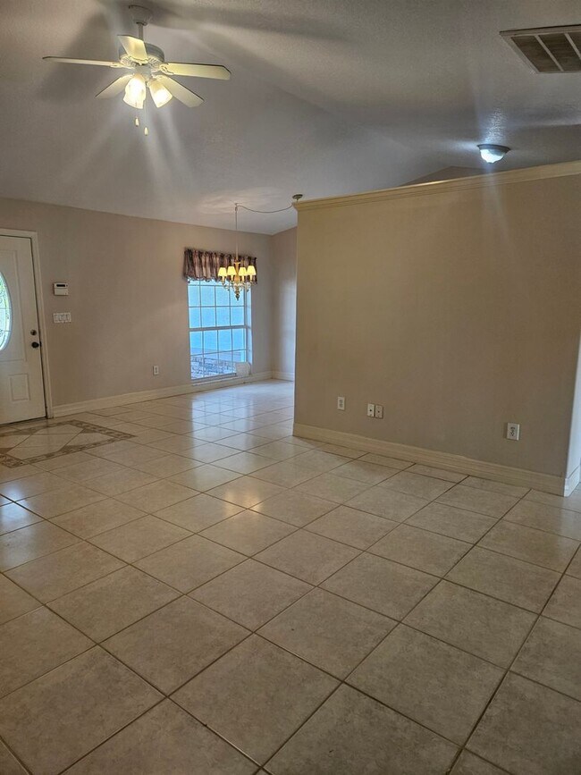 Building Photo - Port Charlotte Waterfront salt water pool annual rental