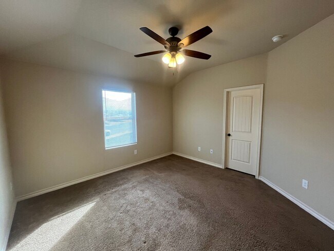 Building Photo - 6418 Luglio Ln