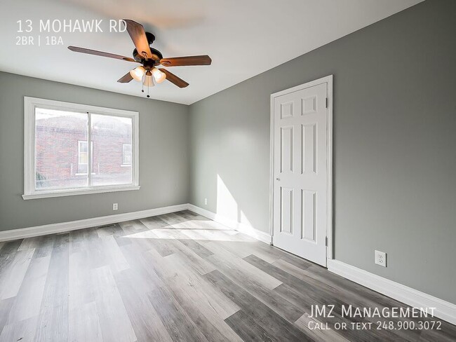 Building Photo - 13 Mohawk Rd