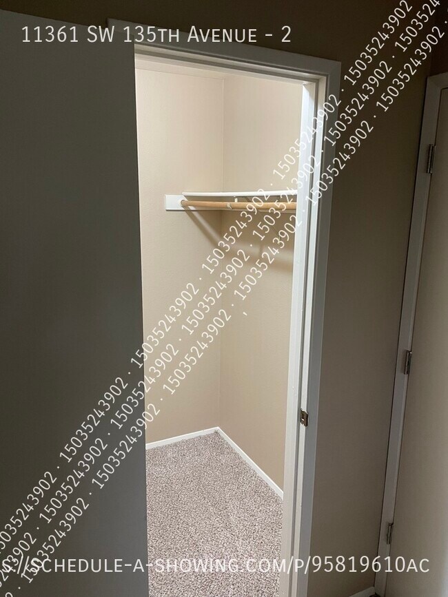 Building Photo - 11361 SW 135th Ave