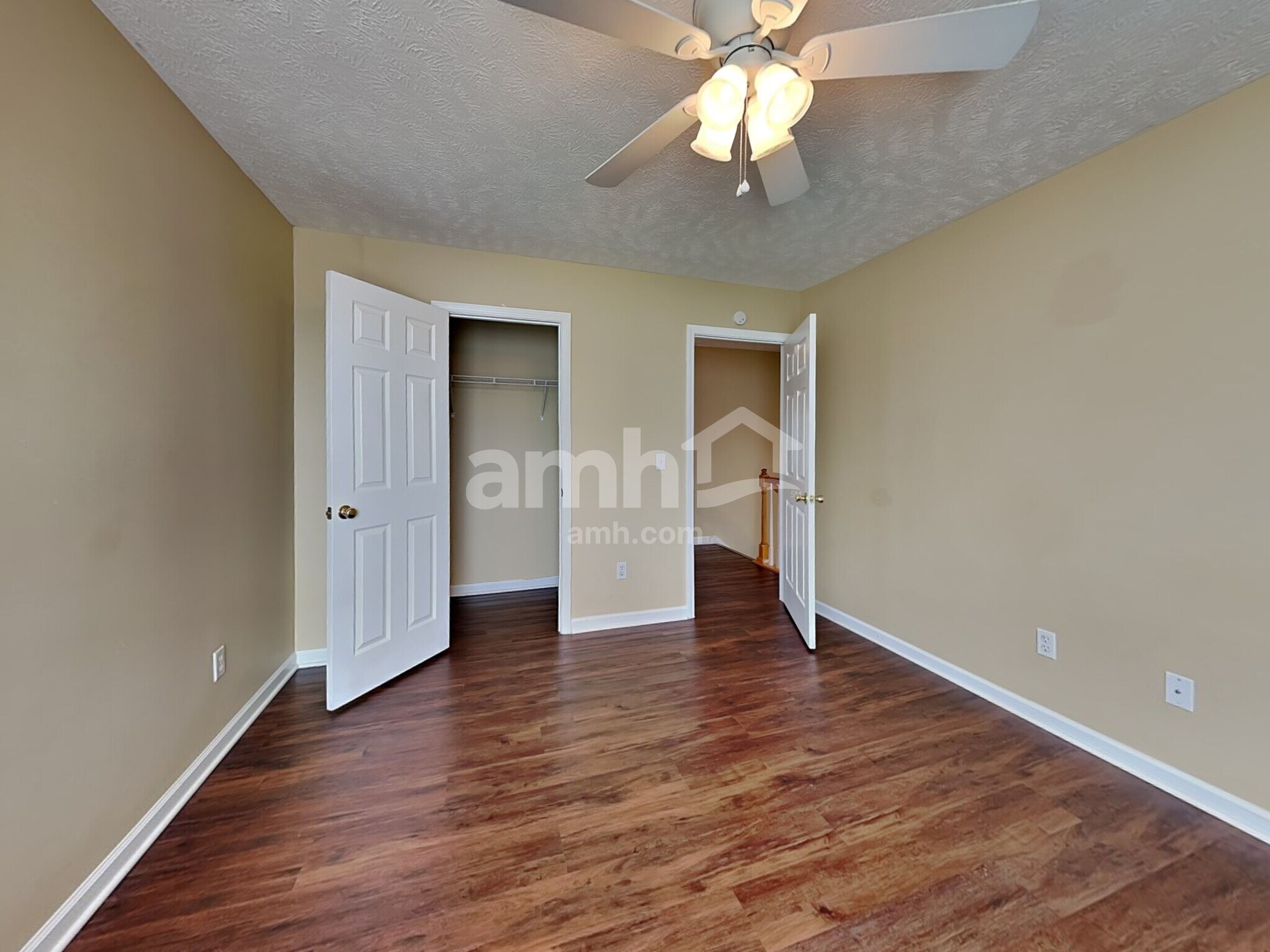 Building Photo - 717 Veneta View Dr