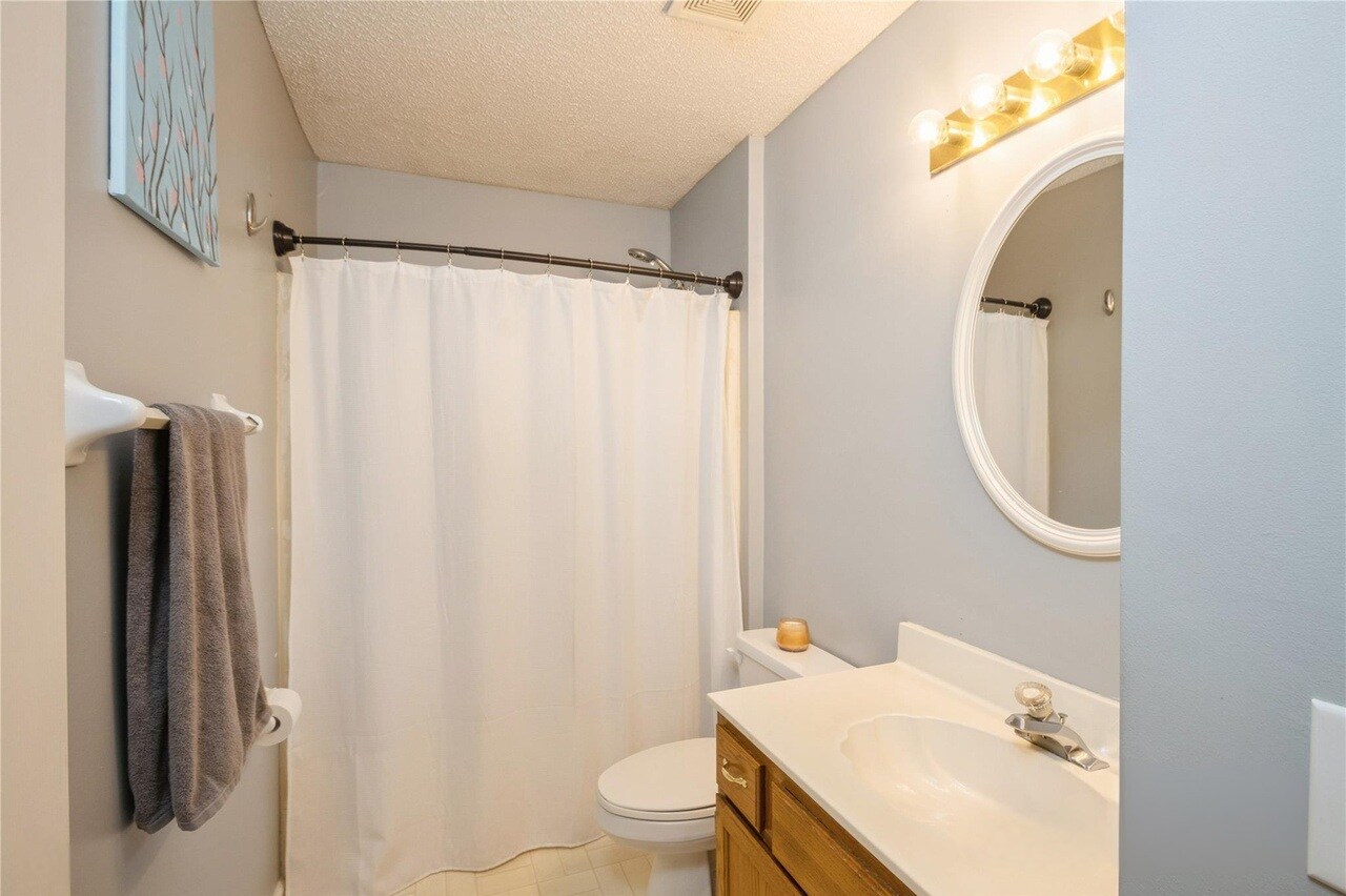 Building Photo - 9430 Cantle Dr