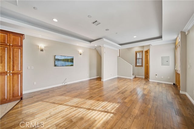 Building Photo - 216 N Buena Vista St