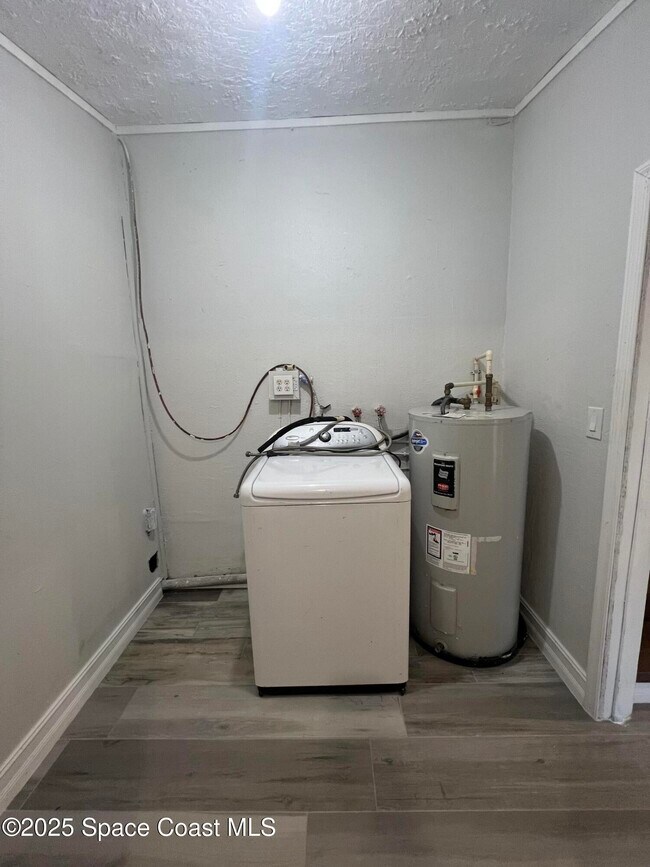 Building Photo - 1616 Terrace St