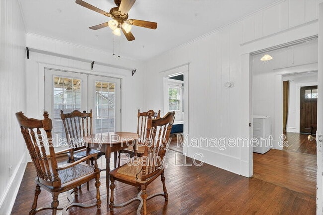 Building Photo - 212 N Grand Ave