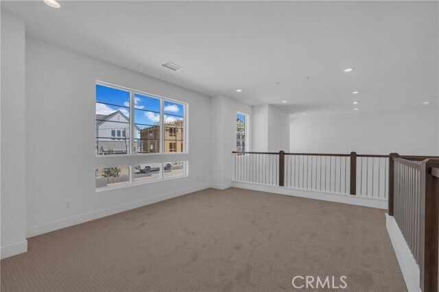 Building Photo - 27510 Elderberry Dr