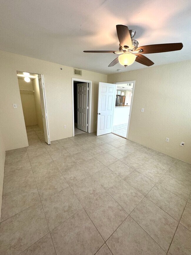 Building Photo - 2 Bedroom 2 Bathroom in the Salt Ponds Condominium