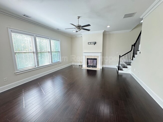 Building Photo - 3578 Strath Dr