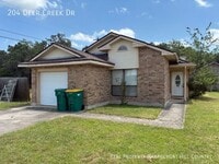 Building Photo - 204 Deer Creek