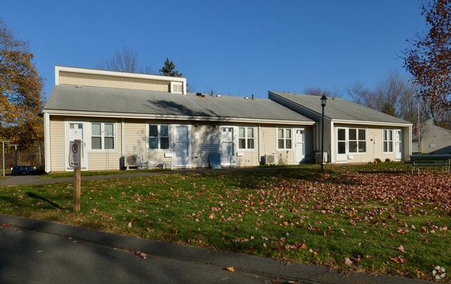 Building Photo - Snipsic Village