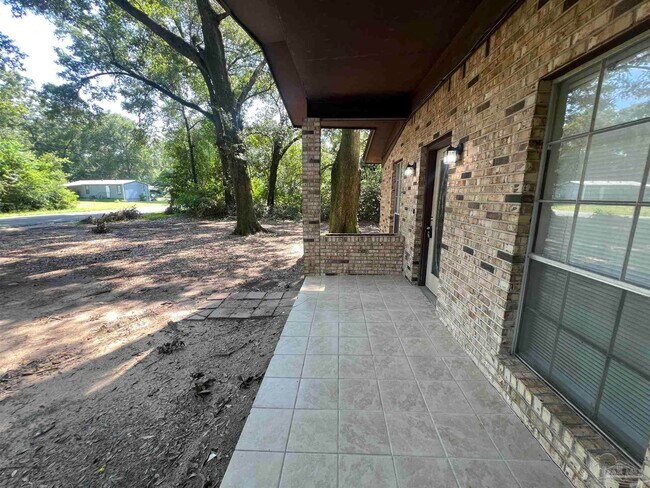Building Photo - 5859 Mapleton St
