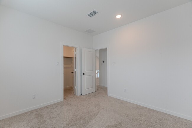 Building Photo - 21722 Ellsworth Gdn Ln