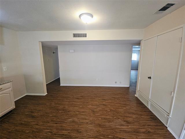 Building Photo - 4708 Woodfield Dr