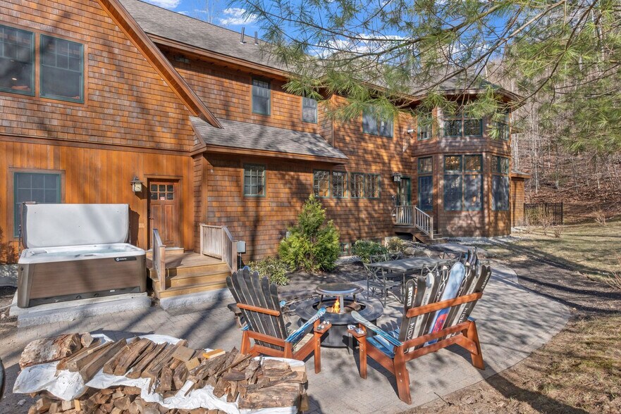 Building Photo - 20 Yellow Birch Cir