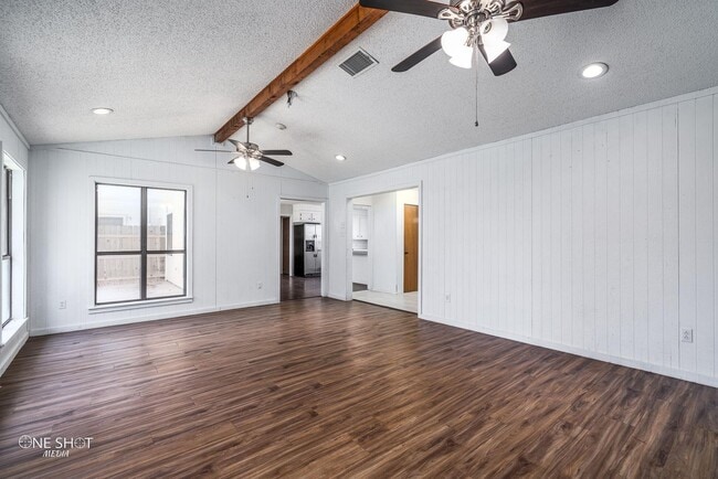 Building Photo - 951 Kenwood Dr