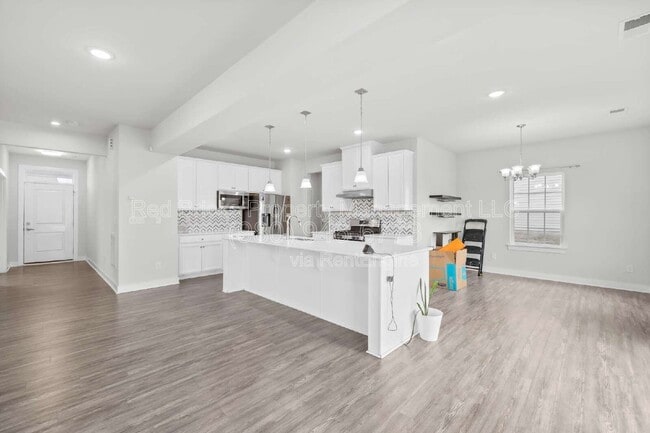 Building Photo - 7067 Waterwheel St SW