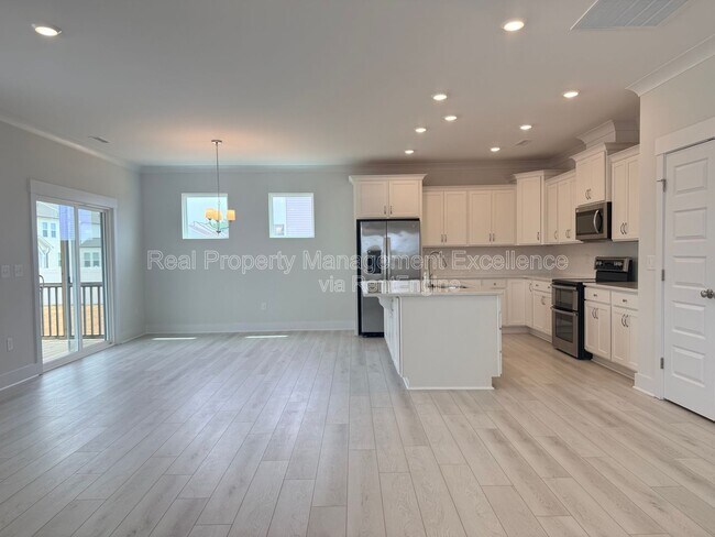 Building Photo - 150 Steppe Wy