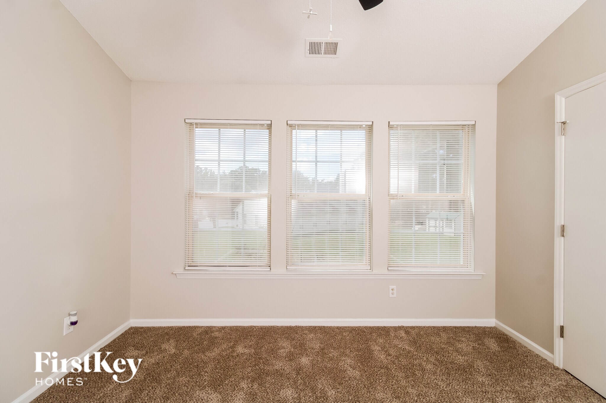 Building Photo - 4230 Fairwood Dr