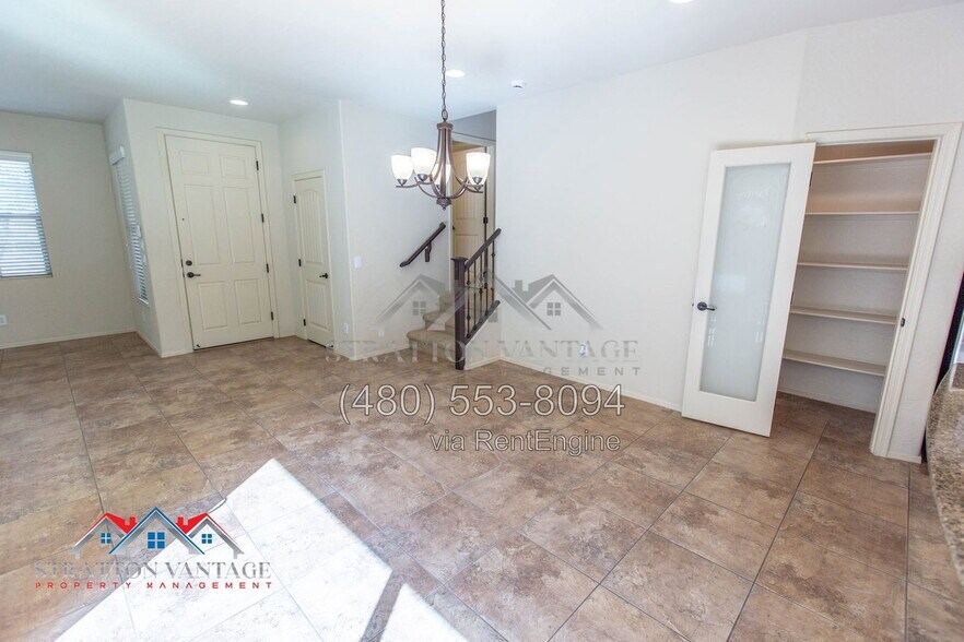 Building Photo - 4467 E Remington Dr