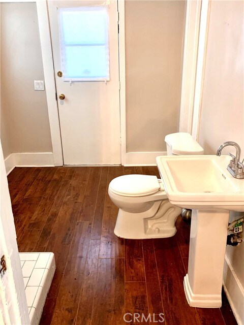 Building Photo - 220 Palm Pl